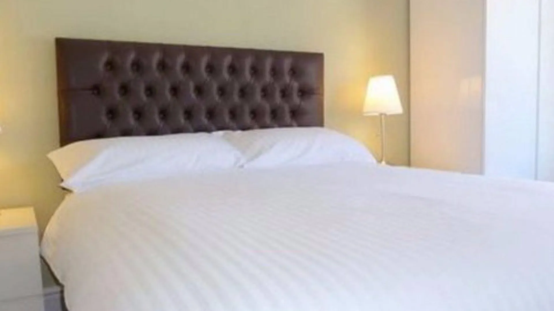 Grosvenor Place Guest House تشيستر