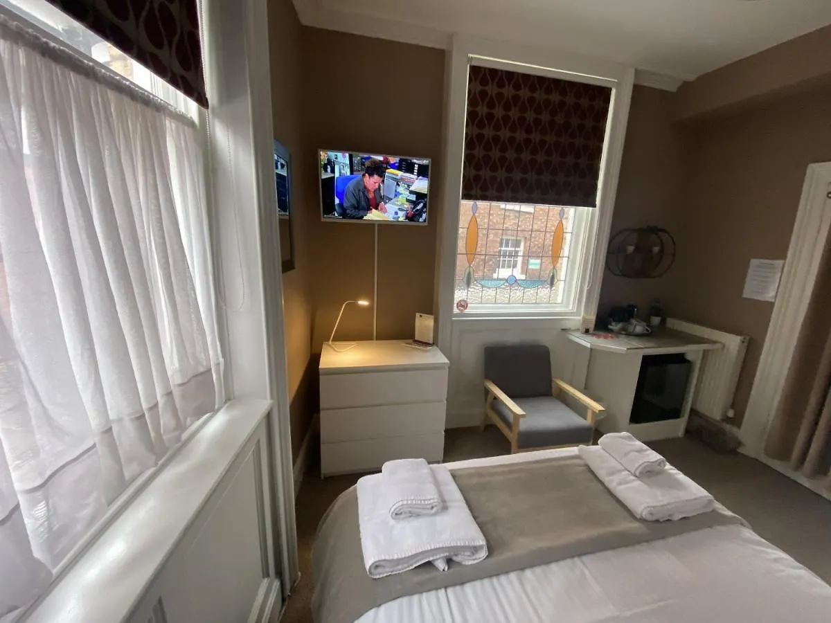 Grosvenor Place Guest House チェスター 3*,